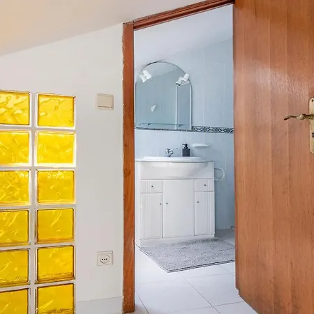 شقة Nazare Cosy 2Br Near Beach *