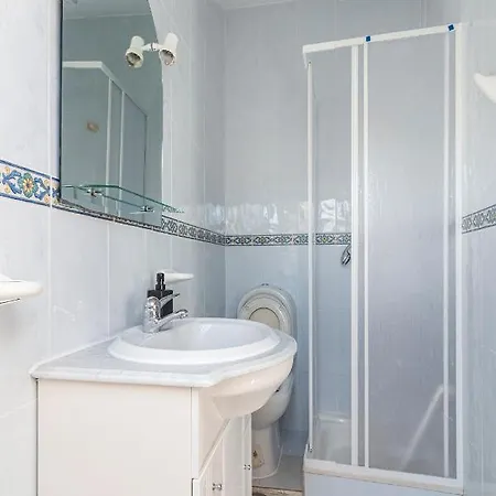 شقة Nazare Cosy 2Br Near Beach نازاريه